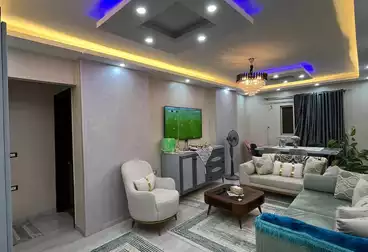 شقق للبيع - 3 غرف - بالدور 1