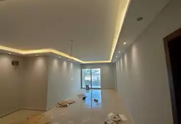 Apartment with Garden For sale - 2 rooms - floor 1