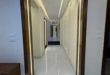 شقق للبيع - 3 غرف - بالدور 2