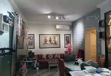 عقارات للبيع - 1 غرف - بالدور 0