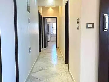 Furnished Apartment For sale - 4 rooms - floor 9