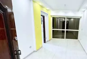 Apartments For sale - 3 rooms - floor 8