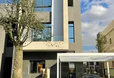 فلل للبيع - 5 غرف