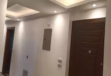 إداري للإيجار - 4 غرف - بالدور 6