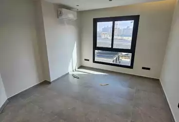 Administrative For rent - 3 rooms - floor 2