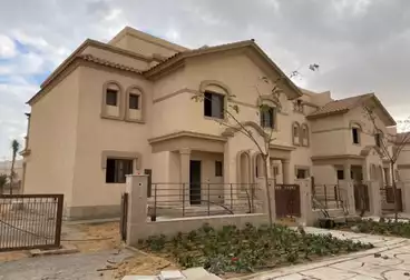 Town House For sale - 3 rooms