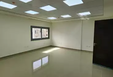 مقر إداري للإيجار - 6 غرف - بالدور 6