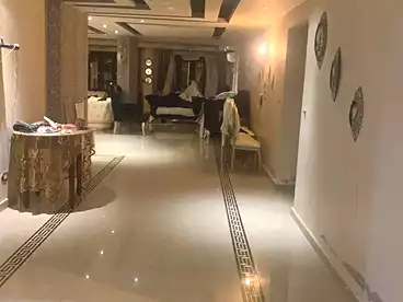 شقق للبيع - 5 غرف - بالدور 8