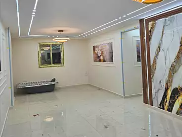 شقق للبيع - 3 غرف - بالدور 1