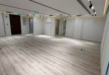 إداري للإيجار - 1 غرف - بالدور 1