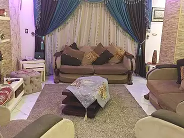 شقق مفروشة للبيع - 2 غرف - بالدور 4