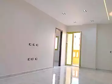 Apartments For sale - 3 rooms - floor 1