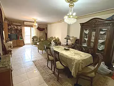 عقارات للبيع - 3 غرف - بالدور 8