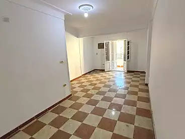 Apartments For sale - 4 rooms - floor 11