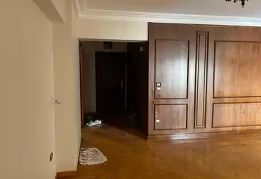 Apartments For sale - 3 rooms - floor 2