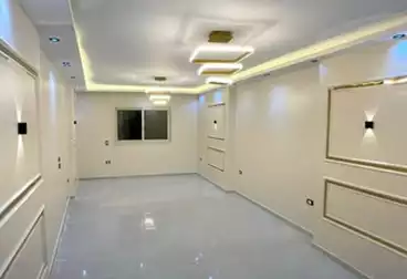 شقق للبيع - 3 غرف - بالدور 0