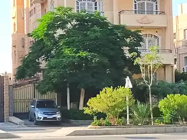 فلل للبيع - 8 غرف