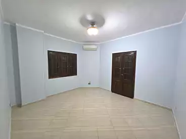 شقق للإيجار - 3 غرف - بالدور 1