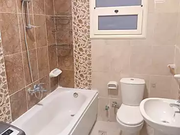 شقق للإيجار - 3 غرف - بالدور 2