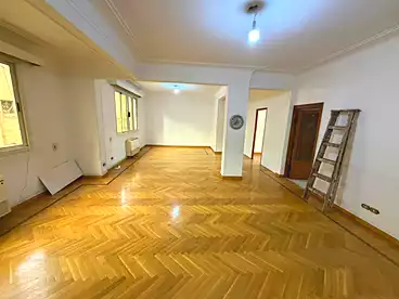 عقارات للبيع - 3 غرف - بالدور 4