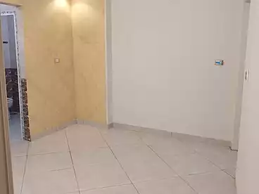 تجاري للإيجار - بالدور 0