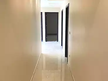 Administrative For rent - 7 rooms - floor 8