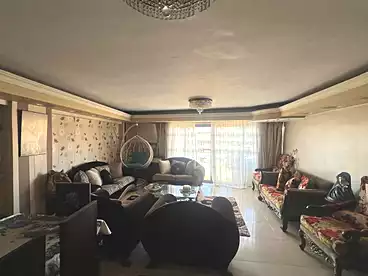 Furnished Apartment For sale - 3 rooms - floor 10