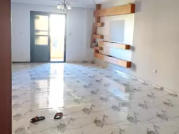 Apartments For sale - 4 rooms - floor 1