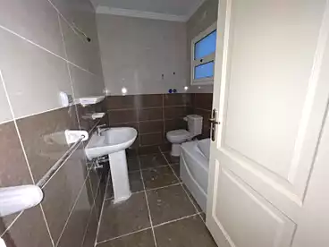 Apartments For sale - 3 rooms - floor 2