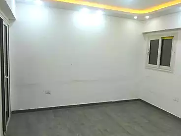 شقق للإيجار - 3 غرف - بالدور 3