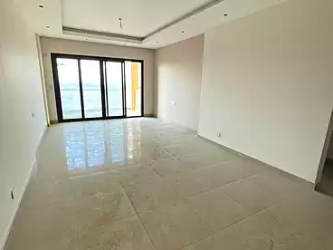 شقق للبيع - 3 غرف - بالدور 1