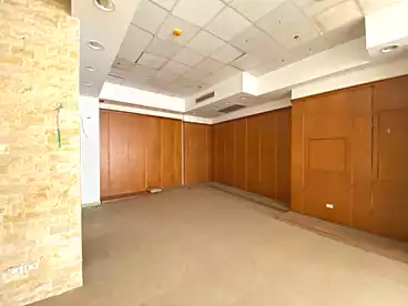 محلات للإيجار - بالدور 1