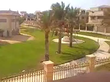 عقارات للبيع - 8 غرف