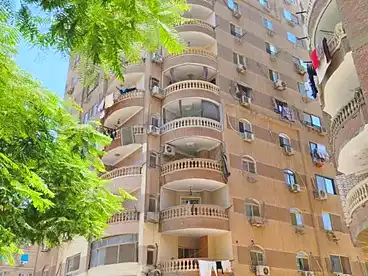 شقق للبيع - 2 غرف - بالدور 3