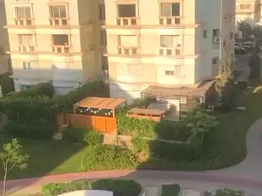 Apartments For sale - 2 rooms - floor 4