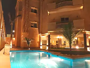 فلل للبيع - 8 غرف