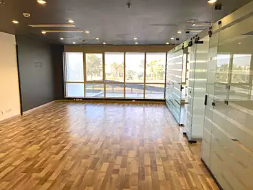 مكاتب للإيجار - 1 غرف - بالدور 2