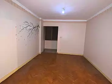 Apartments For rent - 2 rooms - floor 9