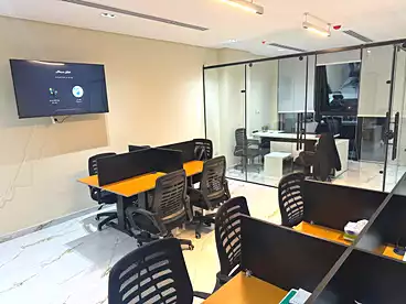 إداري للإيجار - 1 غرف - بالدور 1