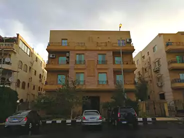 شقق للإيجار - 3 غرف - بالدور 1