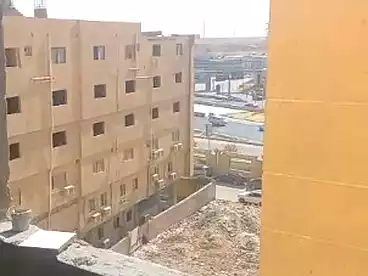 شقق للبيع - 2 غرف - بالدور 4