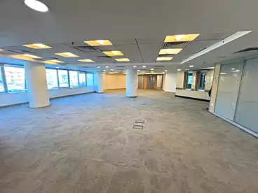 إداري للإيجار - 6 غرف - بالدور 2