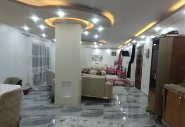 روف للبيع - 6 غرف - بالدور 8