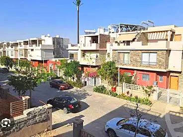 عقارات للبيع - 4 غرف