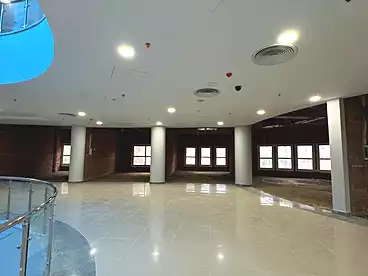 تجاري للإيجار في الحي السادس عشر، الشيخ زايد، 66 متر