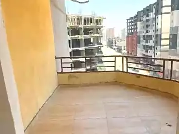 عقارات للبيع - 3 غرف - بالدور 7