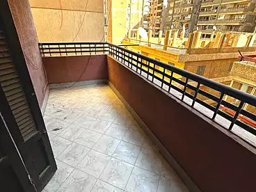 Apartments For sale - 3 rooms - floor 5
