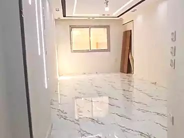 شقق للبيع - 3 غرف - بالدور 8