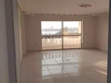 شقق للإيجار - 3 غرف - بالدور 1