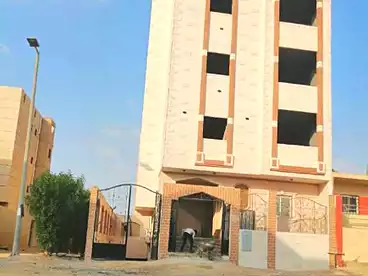 عقارات للبيع - 3 غرف - بالدور 2